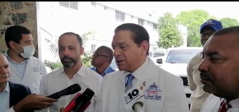 Ministro de Salud Pública realizó un recorrido en hospitales de La Vega